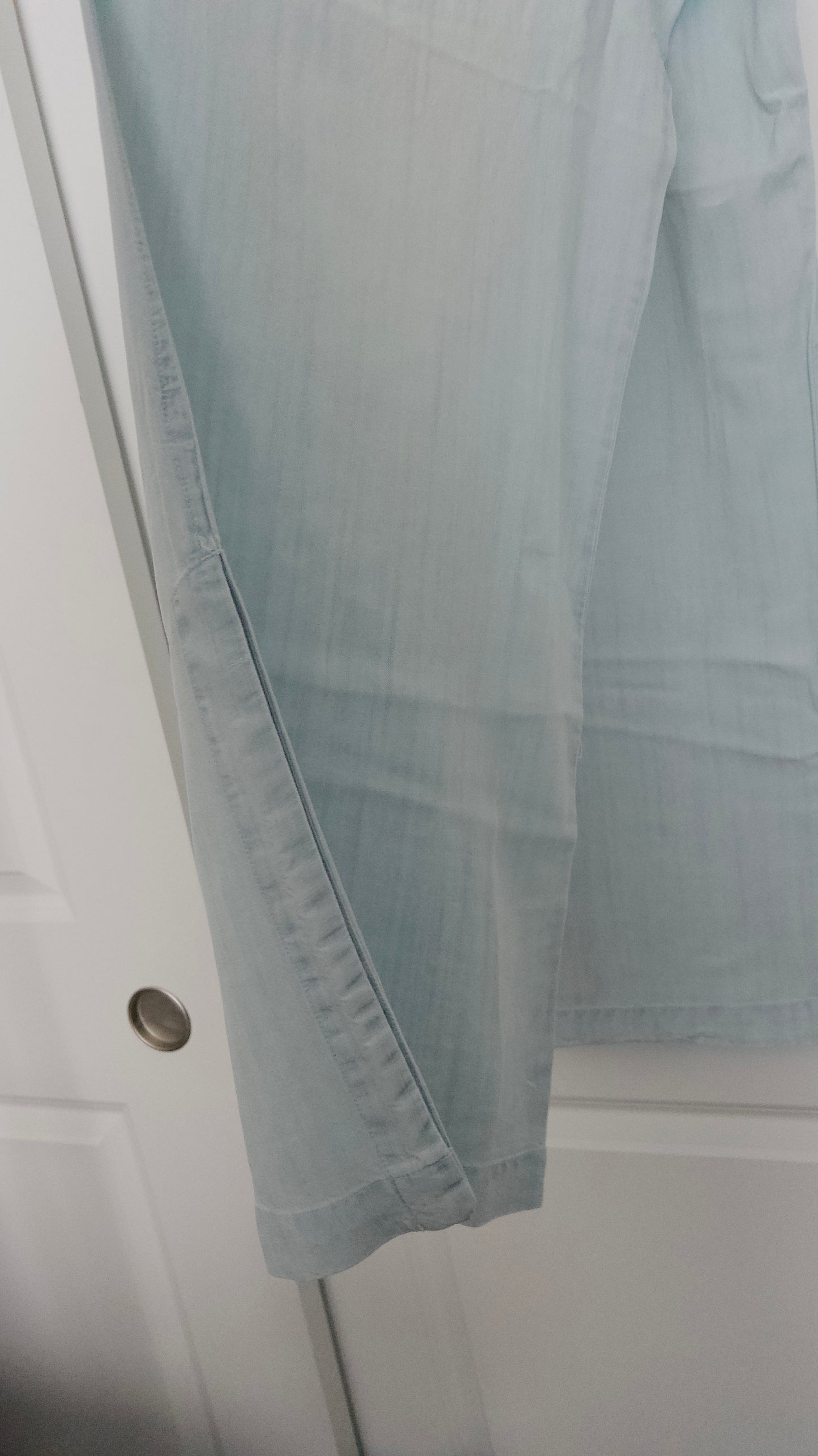 Wide Leg Lightweight Pants - Size Large