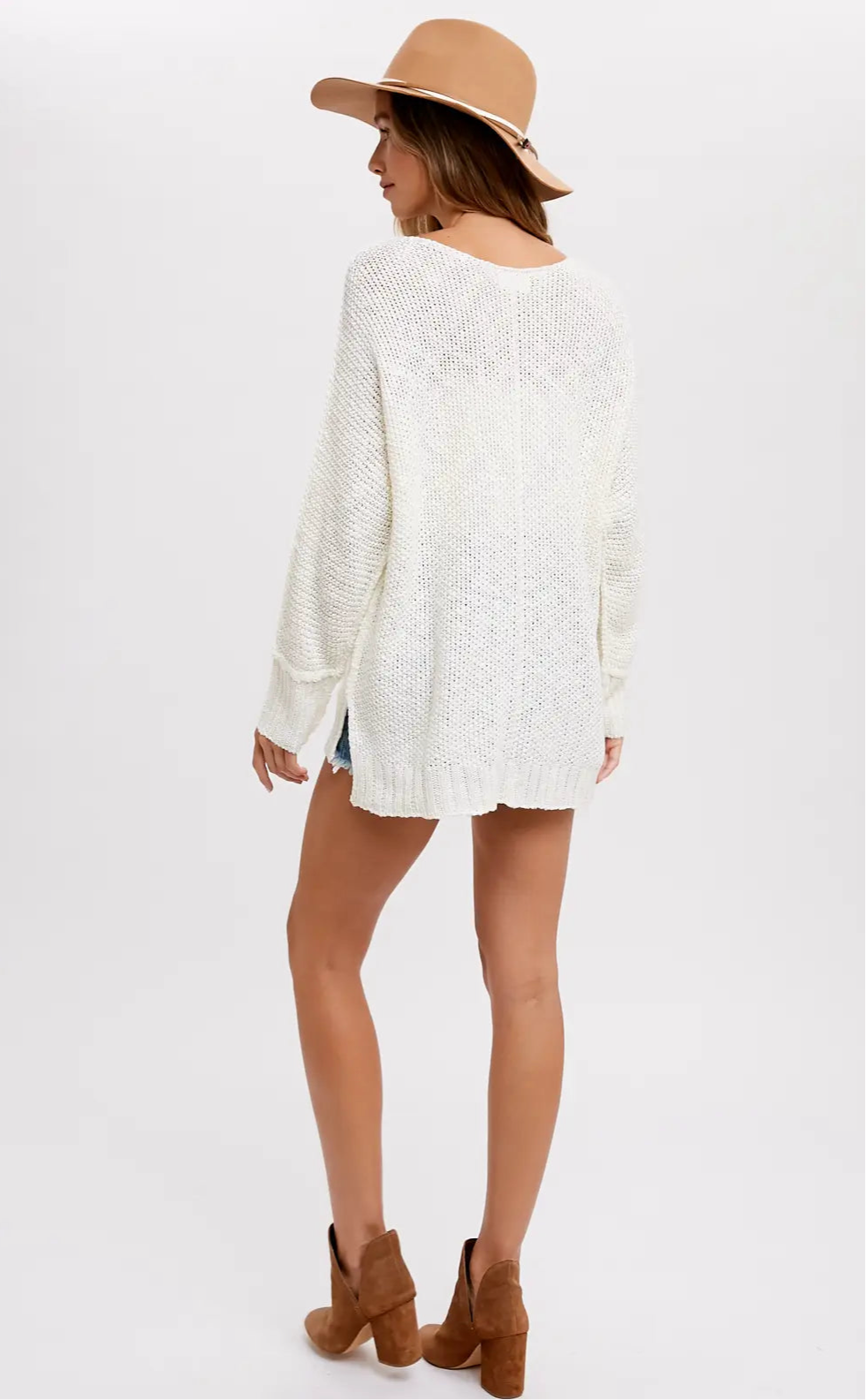 Lightweight Knit Sweater (Cream)
