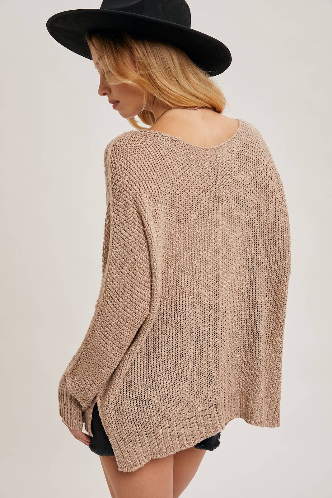 Lightweight Knit Sweater (Mocha)