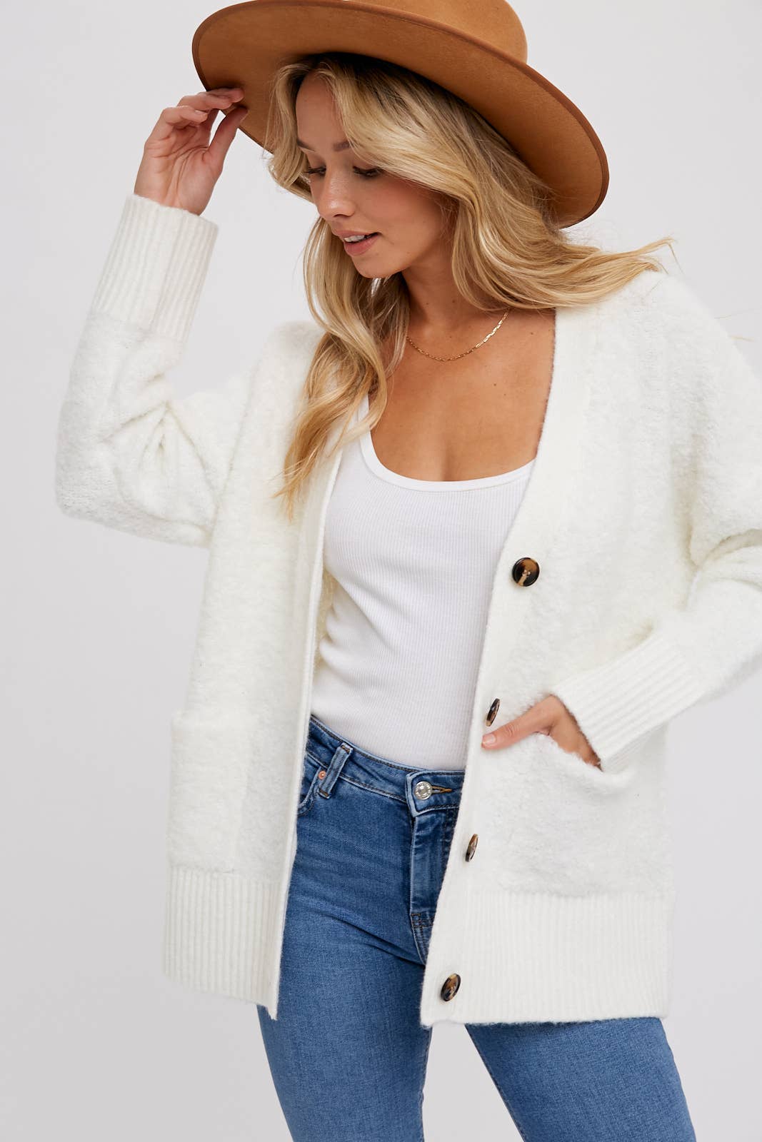 Button Boucle Cardigan