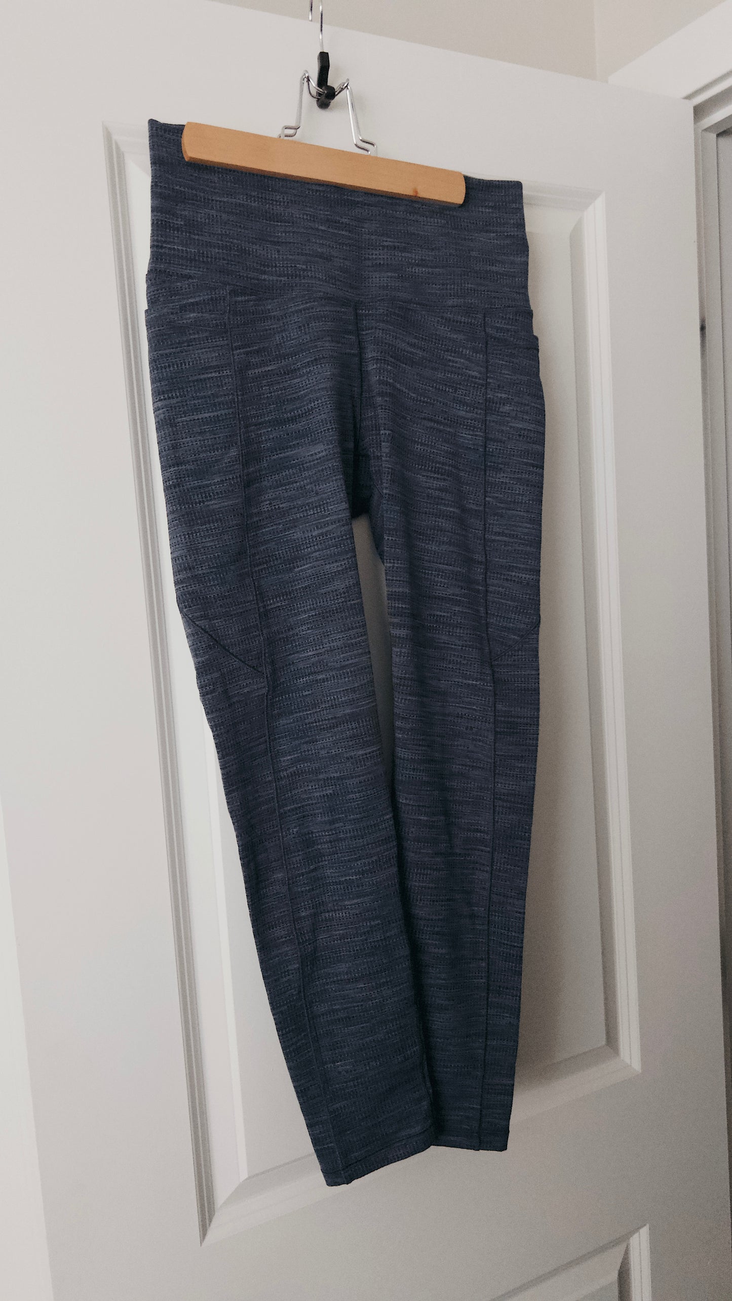CALIA Leggings - Size Medium