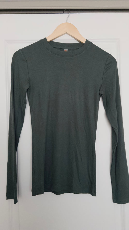 Mono B Ribbed Long Sleeve - Size Small