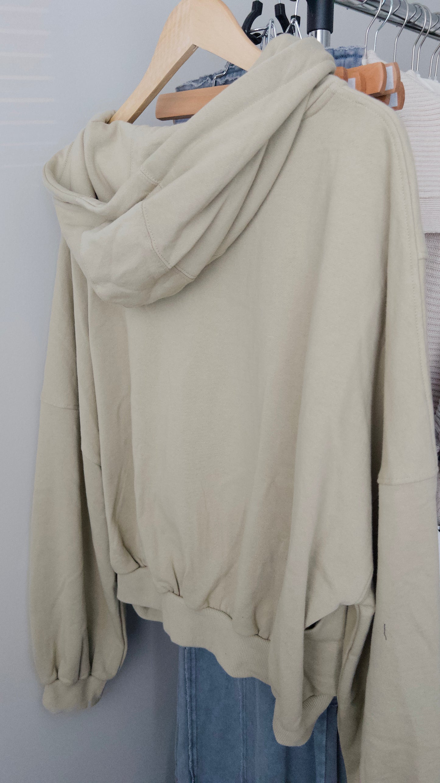 Mono B Cloud Zip-Up - Size M/L