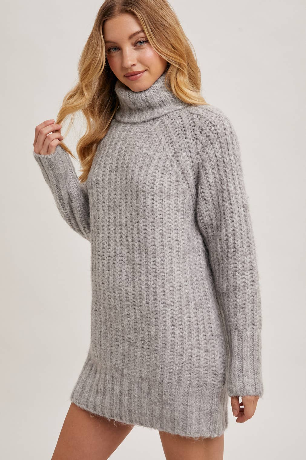 Chunky Turtleneck Tunic Sweater (2 colors)